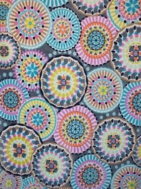 VERA BRADLEY Throw Blanket SUNNY MEDALLION 80 X 50 Super Soft NWT